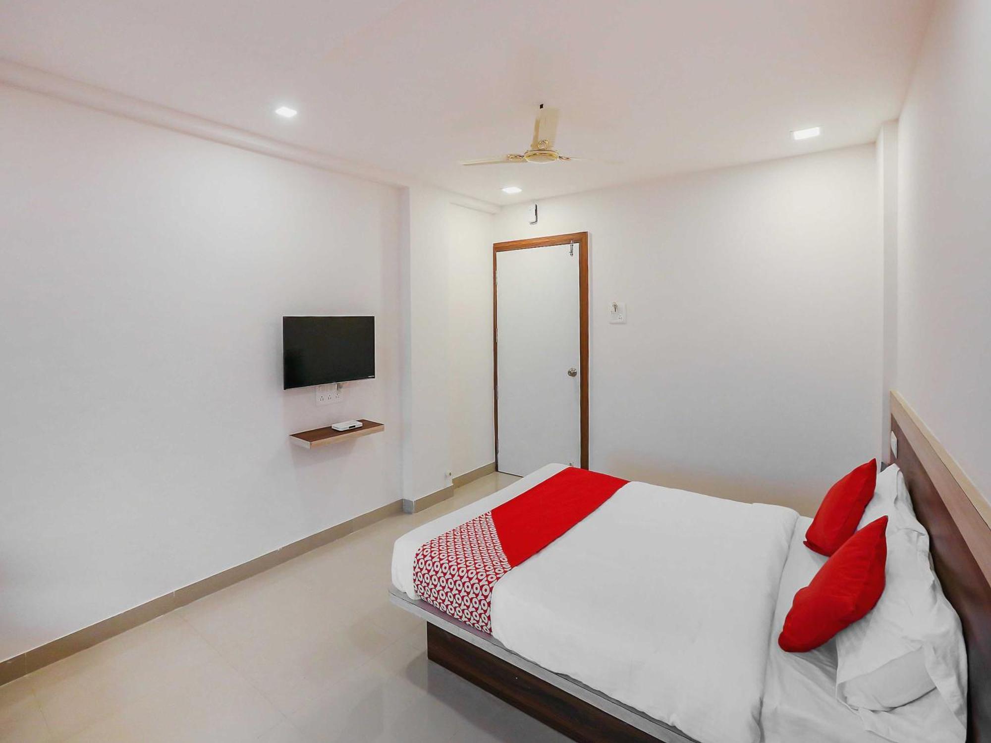 Hotel O Pingara Executive Phursungi Exteriér fotografie