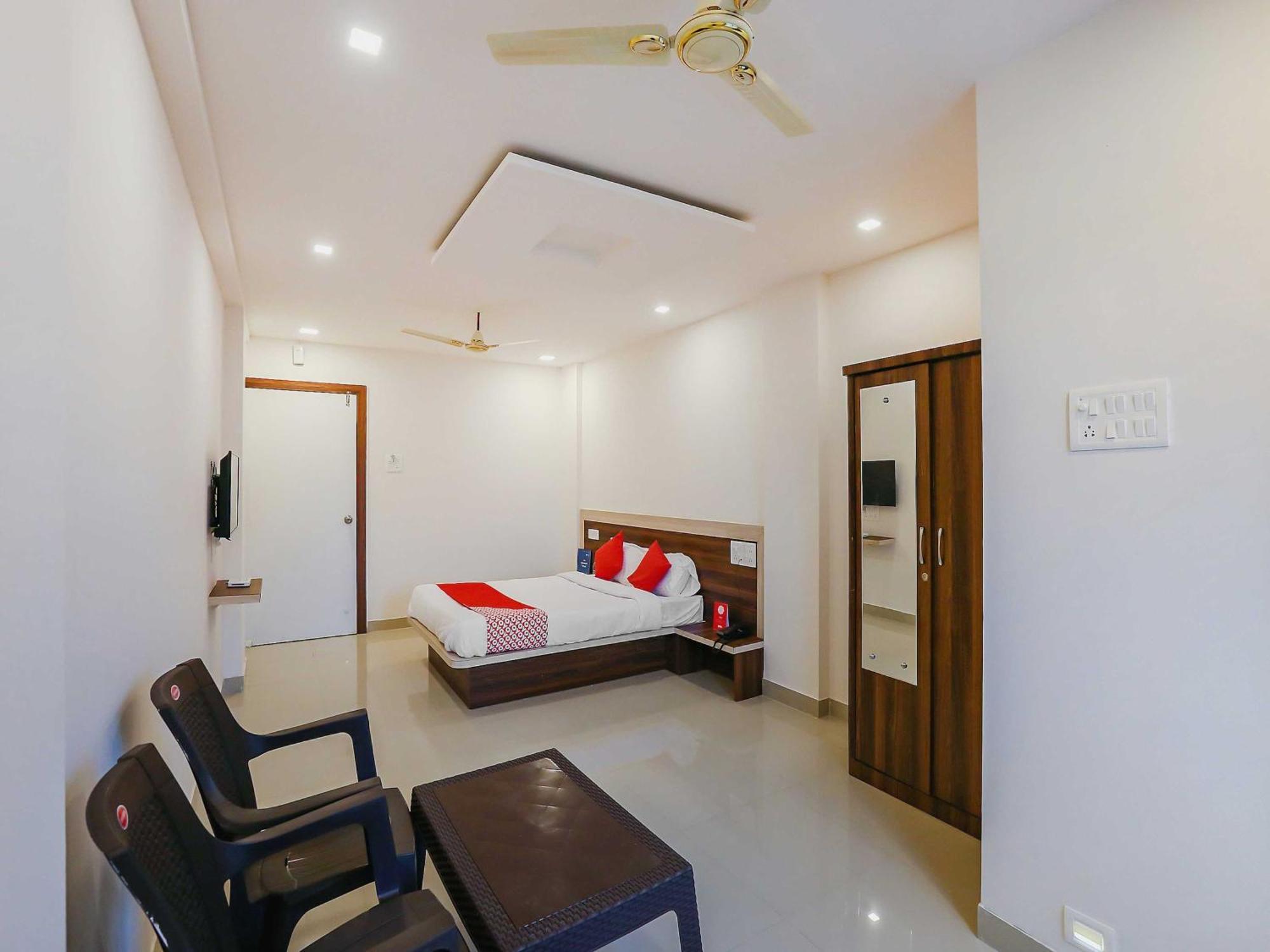 Hotel O Pingara Executive Phursungi Exteriér fotografie