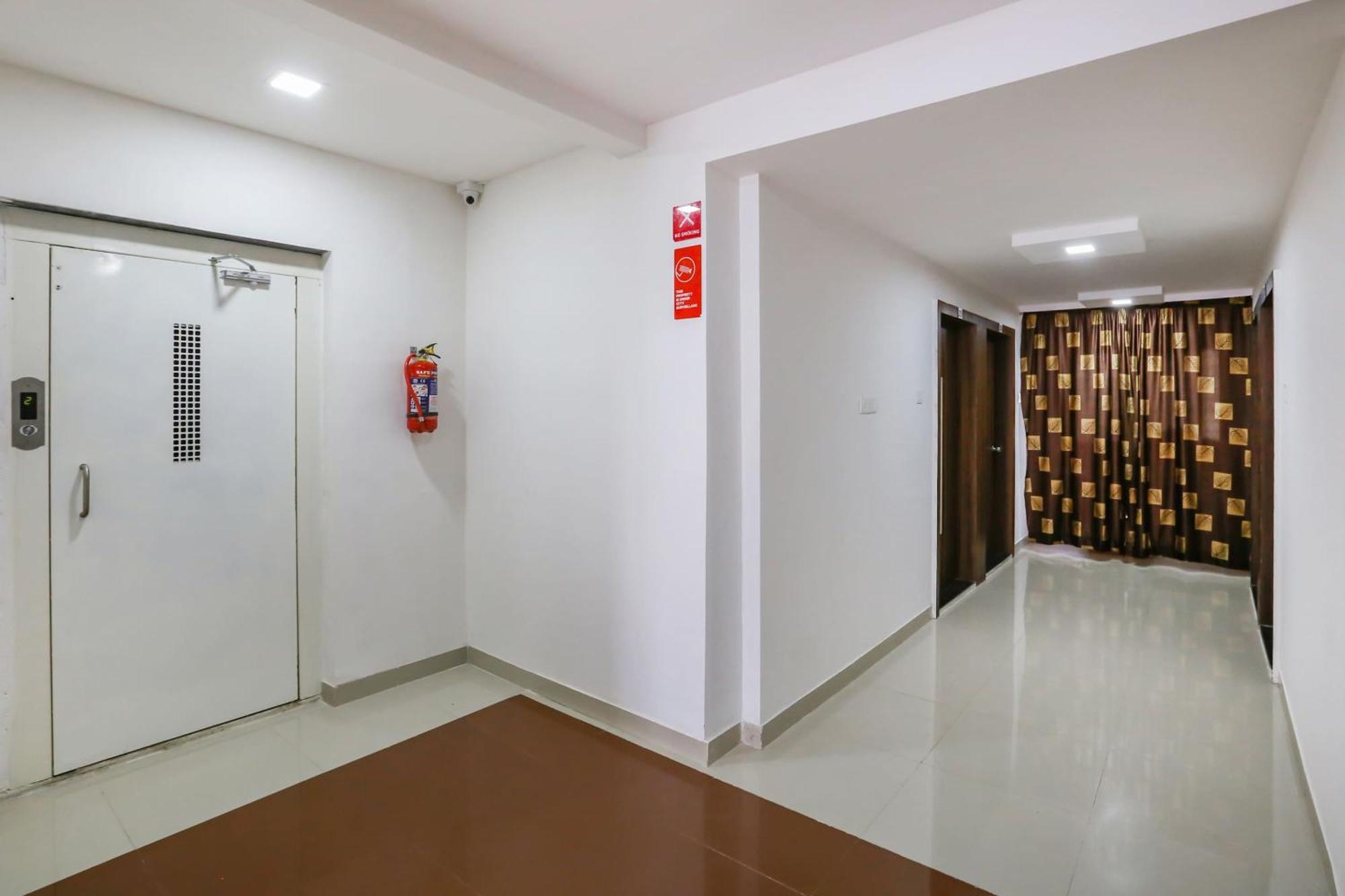 Hotel O Pingara Executive Phursungi Exteriér fotografie