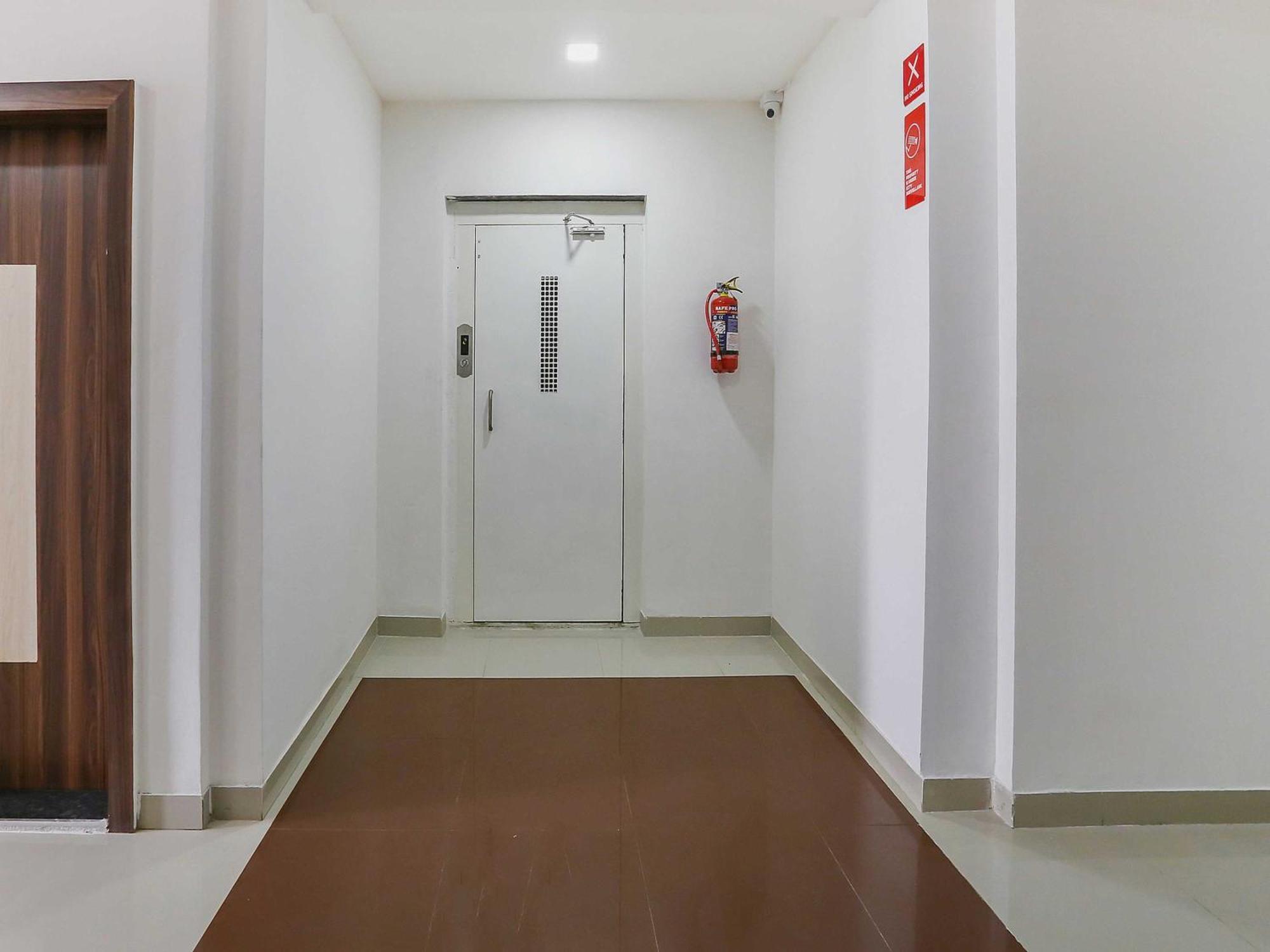 Hotel O Pingara Executive Phursungi Exteriér fotografie